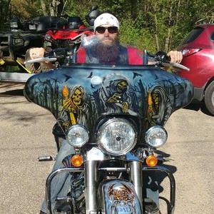 Meet your Posher, Leo